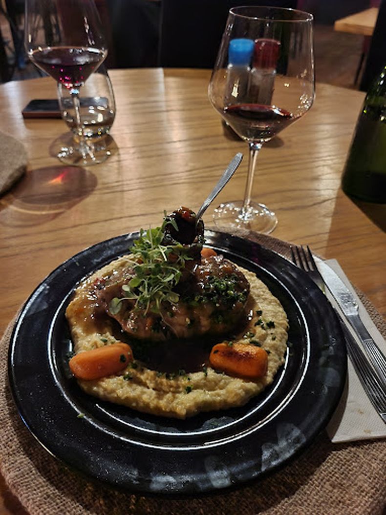 La vinería Winebar cuenta con una carta con platos de autor que se renuevan cada tres meses.&nbsp;