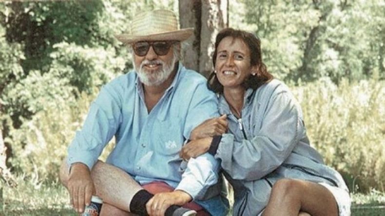 PAREJA. Carlos Carrascosa y María Marta García Belsunce..