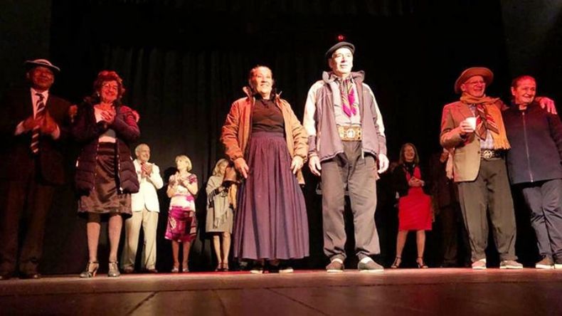 TEATRO. María Celeste Liste y Ladi Galeano ganaron en adultos mayores..