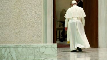 las cinco peliculas y documentales sobre el  papa francisco: ¿donde verlas?