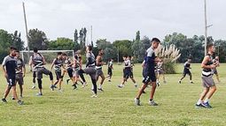 CALENTADO. Los jugadores entrenaron pensando en el duelo de este domingo. (FOTO: PRENSA REAL PILAR)..