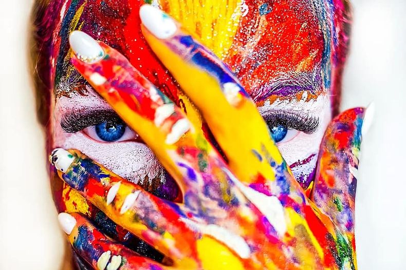 Día Internacional del color. (marketingonline.gratis)..jpg