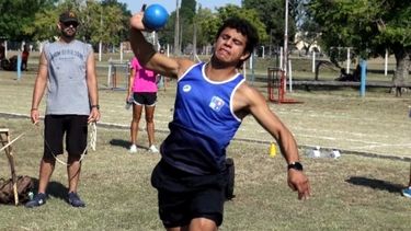 Silver Peralta ganó en lanzamiento de bala con 10,82 metros.