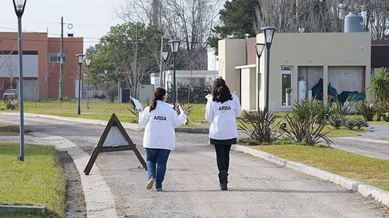 ¿CUÁNTOS? En Pilar hay unas 200 urbanizaciones, menos de 150 están registradas..
