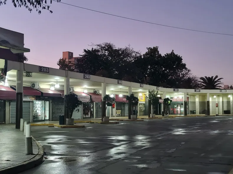 TERMINAL DE PILAR. Desde el lunes se suspendería el servicio entre las 22.00 y las 6.00,