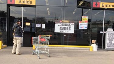 SIN COMPRAS. El el segundo cierre de Diarco por casos de coronavirus..
