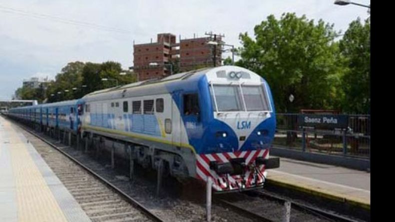 Circulan nuevos trenes, pero los pasajeros se siguen quejando de las demoras..