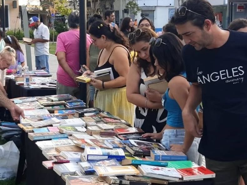 Los Autores Locales de Pilar extienden sus puntos de difusión y venta.