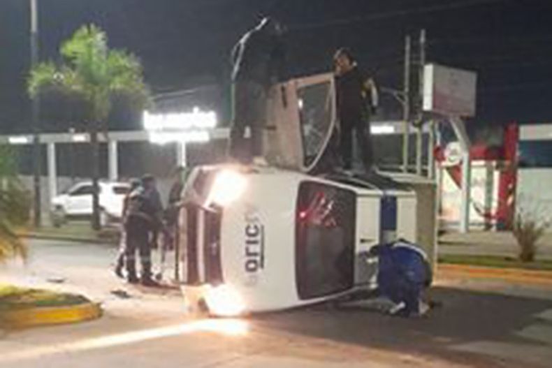 El patrullero, minutos después del accidente.&nbsp;