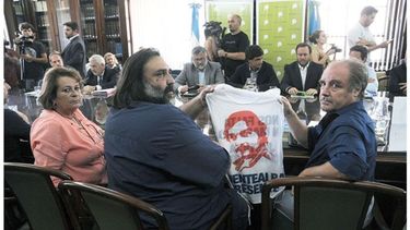 HOMENAJE. Los docentes recordaron a Carlos Fuentealba..
