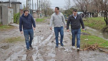 BARRO. Giordano y García Caffi, en una recorrida de campaña..
