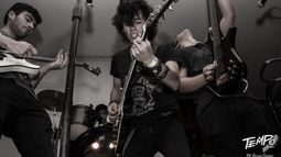 LOCALES. Hijos del Pizzero llenó de rock el escenario de Cuernavaca..