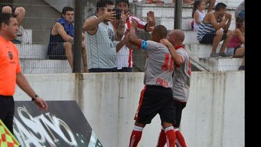 Atlético venció 2-0 a Presidente Derqui..
