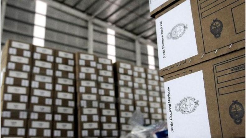 PREPARADAS. Las urnas tendrán un calendario intenso en todo el país..