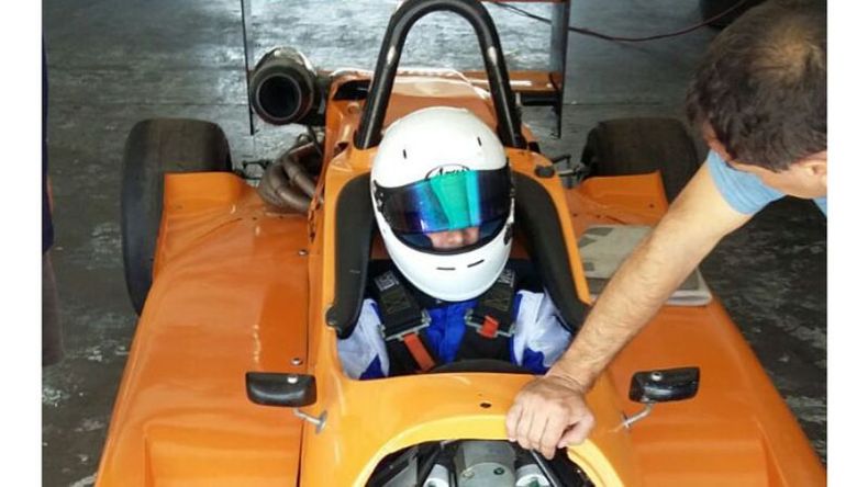 LA NARANJA MECÁNICA. Nico probó el Fórmula en el Gálvez..