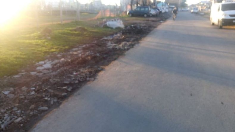Así quedó la zanja en la calle Gonnet..