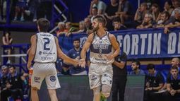 Patricio Tabarez e Independiente de Oliva fueron los mejores de la primera rueda. Patricio Tabarez e Independiente de Oliva fueron los mejores de la primera rueda.