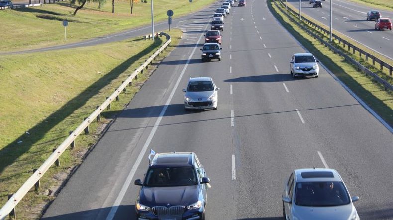 CARAVANA. Se desplazó desde Ayres hasta Pueyrredón, ida y vuelta por la Panamericana. .