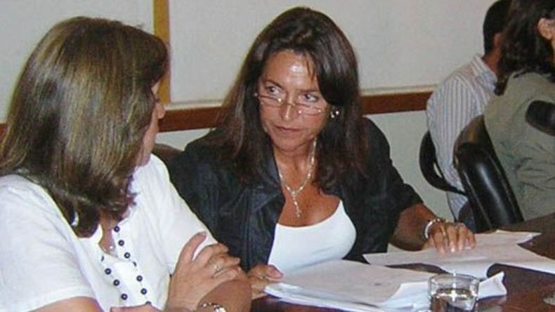 “El intendente las tiene bien puestas, porque supo cómo enfrentar y ganarles a los barones del Conurbano”. Marcela Campagnoli..