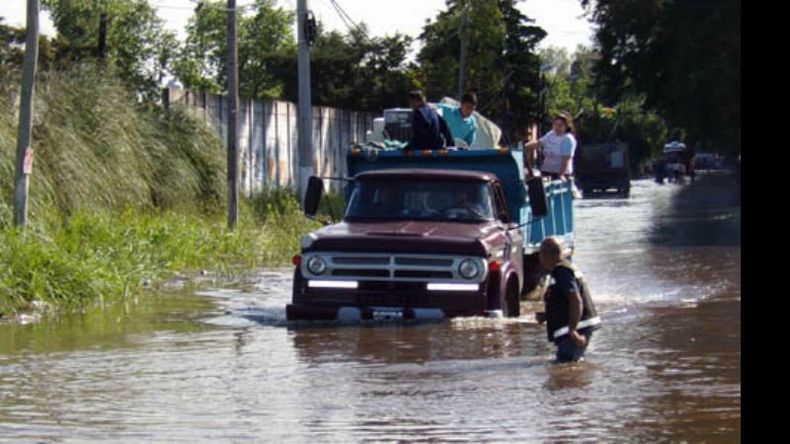 HIZO AGUA. La última inundación en Pilar, la más grave de las últimas décadas..