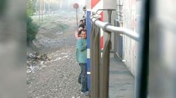 Una locura como se viajaba (en el tren San Martín) a más de 100km/h en algunos tramos... Un recuerdo de Facebook, se volaban las pelucas. Jonathan Emmanuel..