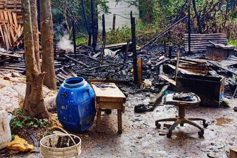 El robo de un televisor terminó con una vivienda incendiada.&nbsp;