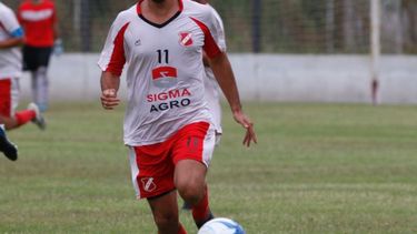 SIN SUERTE. Pipi González tuvo un par de chances de gol..