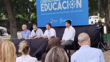 achaval y sileoni en las escuelas de verano