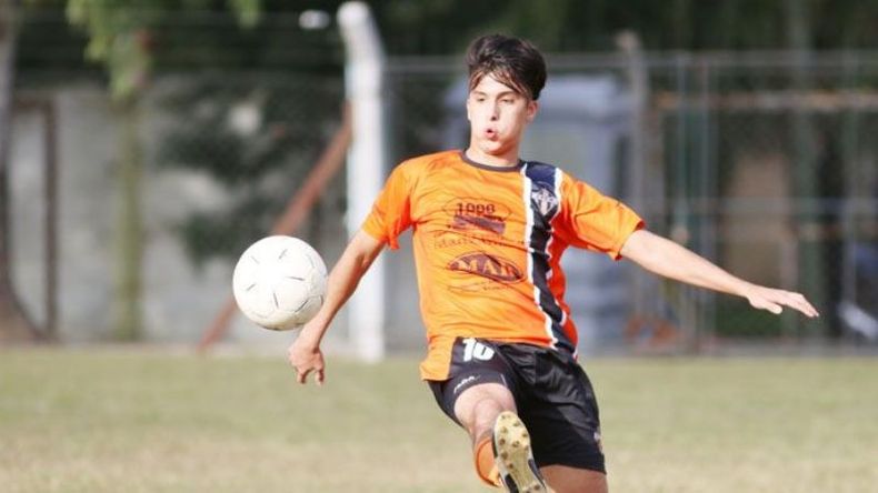 POR EL BATACAZO. Manzanares busca su primera victoria en la B..