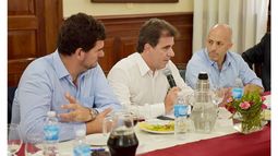 REFUERZOS. Burzaco, Ritondo y Ducoté, ayer, en La Plata..