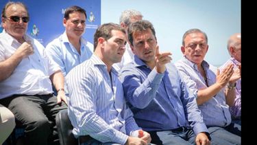 SECRETOS EN REUNIÓN