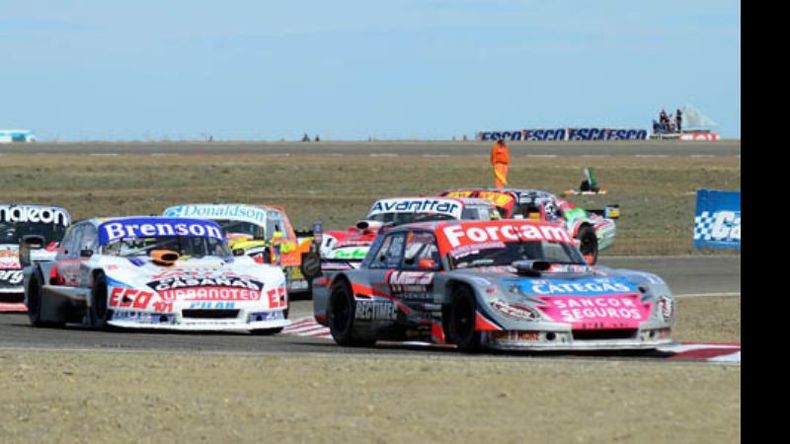 META. Con su Ford, Federico Lynn completó la final en Río Gallegos..