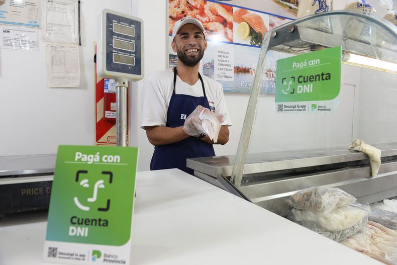 PESCADERÍA. Continúan los beneficios en los locales de alimentos.
