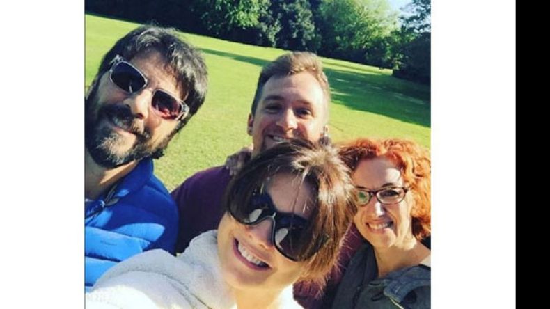 TIRA A LA PILARENSE. “Los ricos no piden permiso” es el nombre de la tira que ya tiene fecha de estreno: enero de 2016 por El Trece. Será un melodrama de Romeos y Julietas, de pobres y ricos, de lucha de familias y clases sociales. Actuarán Araceli González, Luciano Castro, Raúl Taibo, Juan Darthés, Julieta Cardinali, Gonzalo Heredia y Agustina Cherri. Marcos Carnevale escribió la historia y buena parte transcurre en locaciones de Pilar..