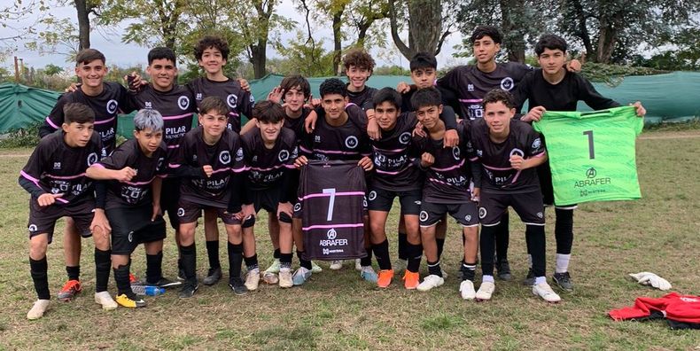 La formaci&oacute;n de la Novena Divisi&oacute;n de Real Pilar; gan&oacute; 6-0.