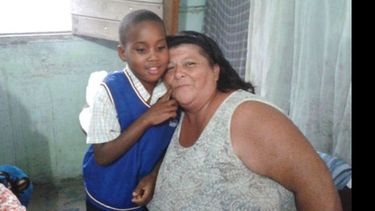 Graciela Fleyta pasa sus últimos días en el país junto a su hijo Emmanuel..