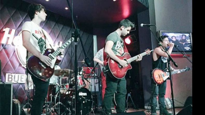 Blister en el escenario del Hard Rock Café..
