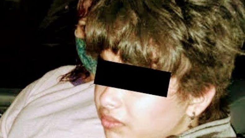 La adolescente se había cortado el cabello..