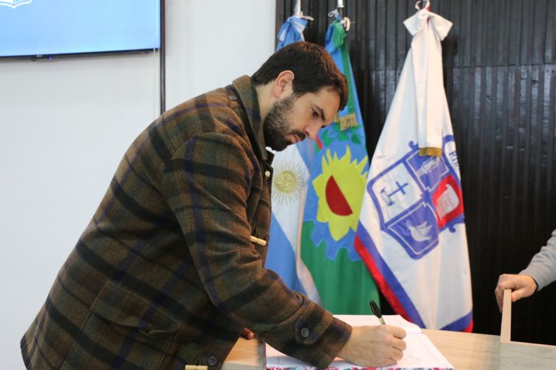 ACOMPAÑAMIENTO. Tito busca acercarse a la comunidad venezolana. &nbsp;
