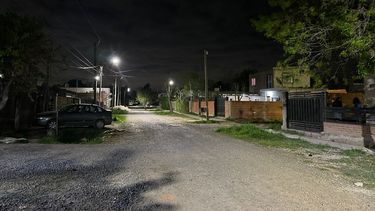 Calle Pampa, entre Vélez Sársfield y Lago CArdiel, lugar donde se produjo el accidente fatal en el que murió una nena de 7 años.&nbsp;