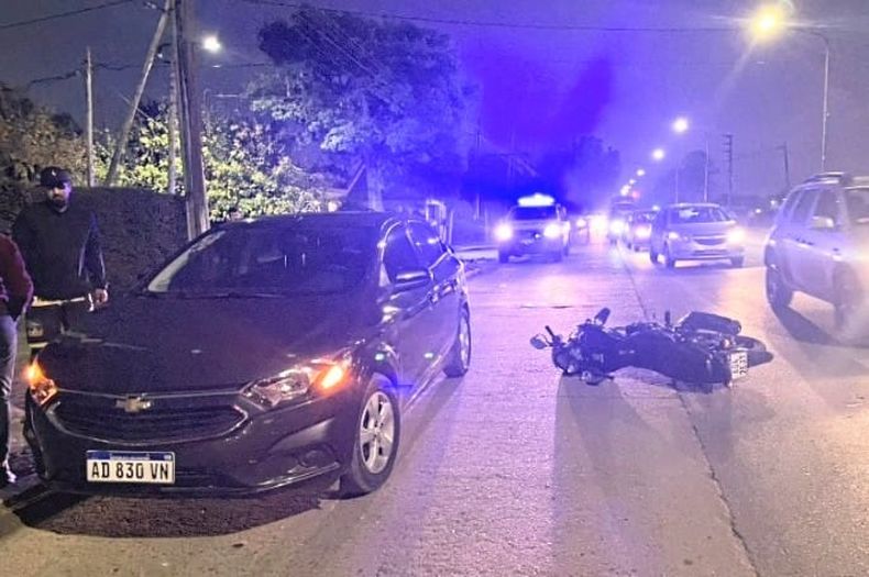 El accidente de tránsito ocurrió sobre la Avenida Presidente Perón y dejó como saldo dos heridos.&nbsp;