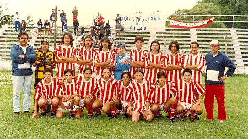 En el año 1989, los chicos de la Escuela Lagomarsino, de Villa Rosa, ganaron la Medalla de Oro en los Juegos Juveniles Bonaerenses, en la categoría Juveniles No Federados. Como premio viajaron a España donde enfrentaron a un combinado del Real Madrid.&nbsp;