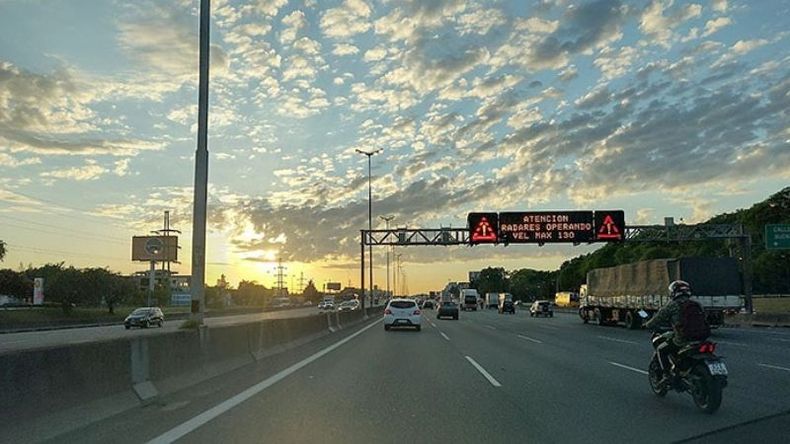 LaPanaWeb / @lapanaweb. Última hora para pasar el peaje de ramal Pilar y Campana para disfrutar la #Panamericana fluida en la mañana mano a CABA 6 AM. .