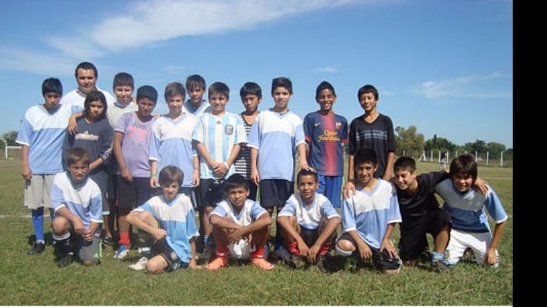 La 2000 de Polideportivo cayó 2-0 en Moreno..