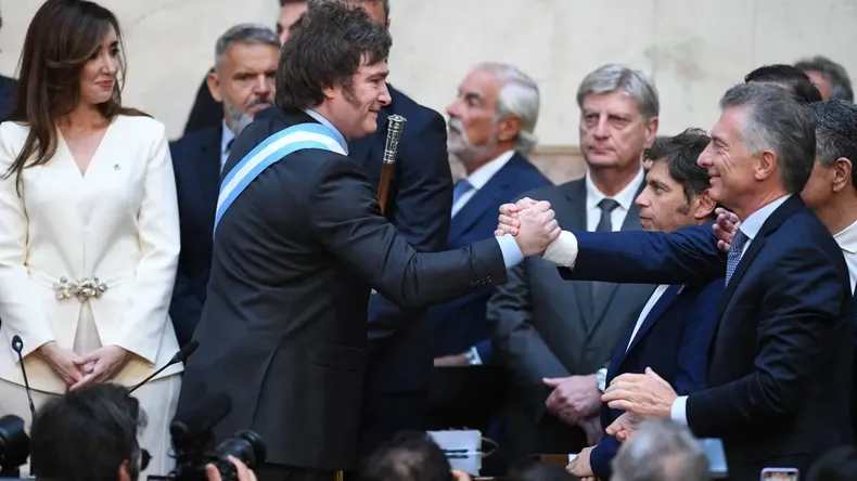 DE LA MANO. Macri alienta el acuerdo con Milei en provincia, aunque no en CABA.
