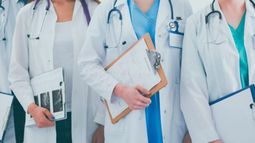 El Colegio de Médicos pidió al Gobierno de la Provincia y de Nación que implementen campañas coordinadas de concientización sobre el uso de preservativos. El Colegio de Médicos pidió al Gobierno de la Provincia y de Nación que implementen campañas coordinadas de concientización sobre el uso de preservativos.