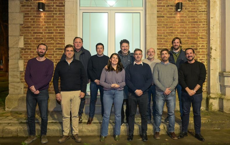 EN EL PELLEGRINI. Los intendentes peronistas de la 1º Sección Electoral se reunieron en Pilar.