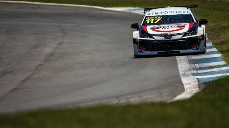 PROTAGONISTA. Rossi espera que su Corolla tenga el mismo rendimiento que en la final del sábado..