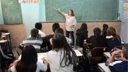 CAMBIO. Se permitirá que los alumnos pasen de año adeudando más materias..
