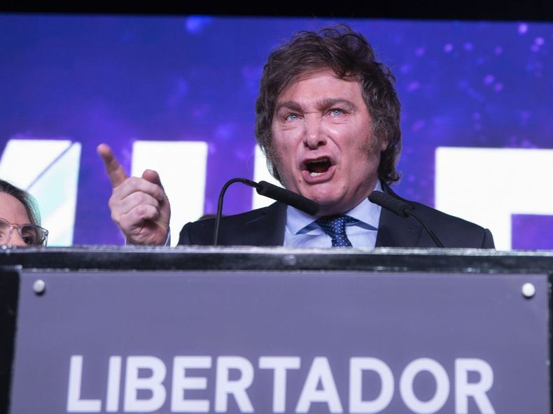 Con más del 97% de las mesas escrutadas, Milei se impuso en las PASO con el 30,04%, en un resultado histórico para La Libertad Avanza (LLA).